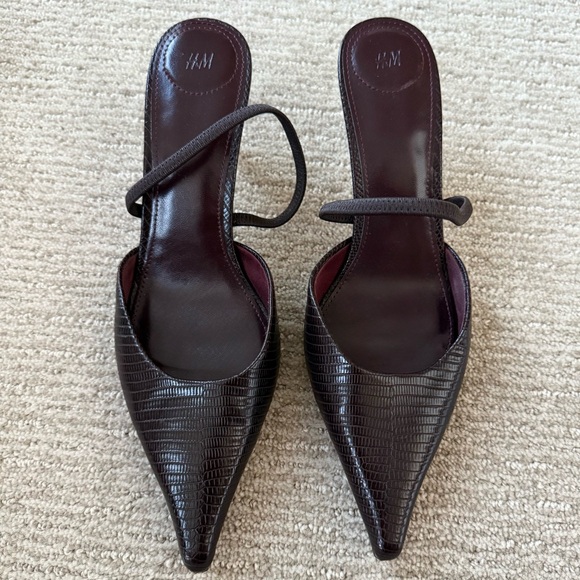 H&M Edition Premium Pointed Slingback Pumps. Dark Brown Croc-Embossed Leather. - Picture 3 of 12